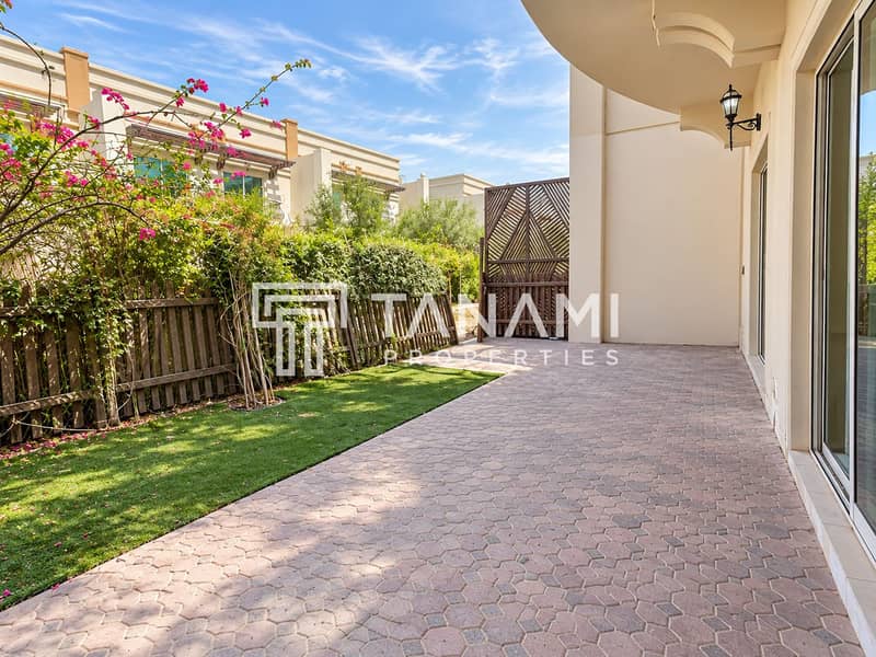 18 Mediterranean Patio with Bougainvillea. png