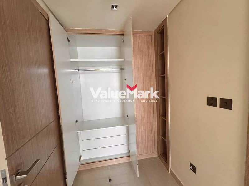 4 11_Built_In_Wardrobe. jpg