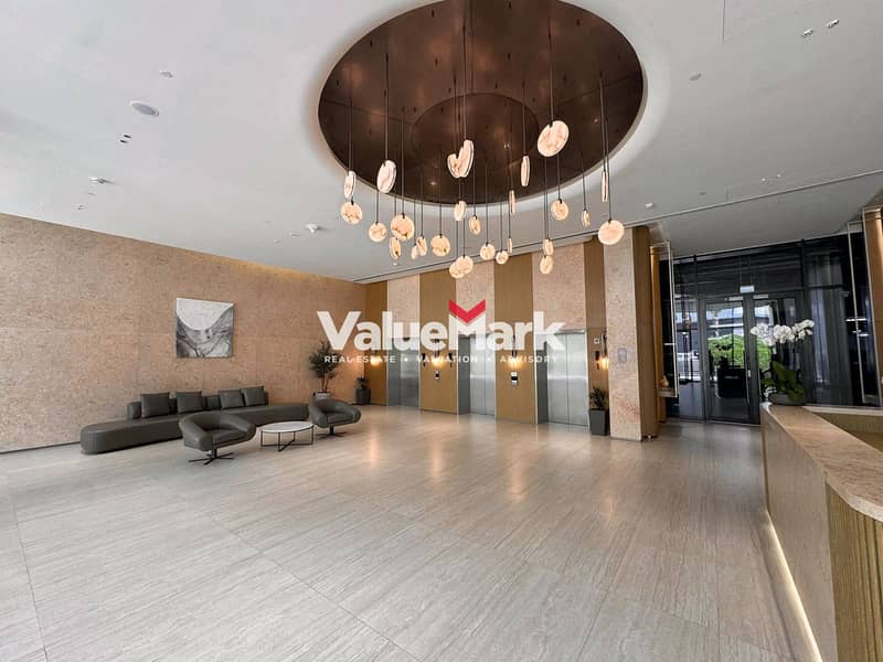 10 01_Building_Lobby. jpg