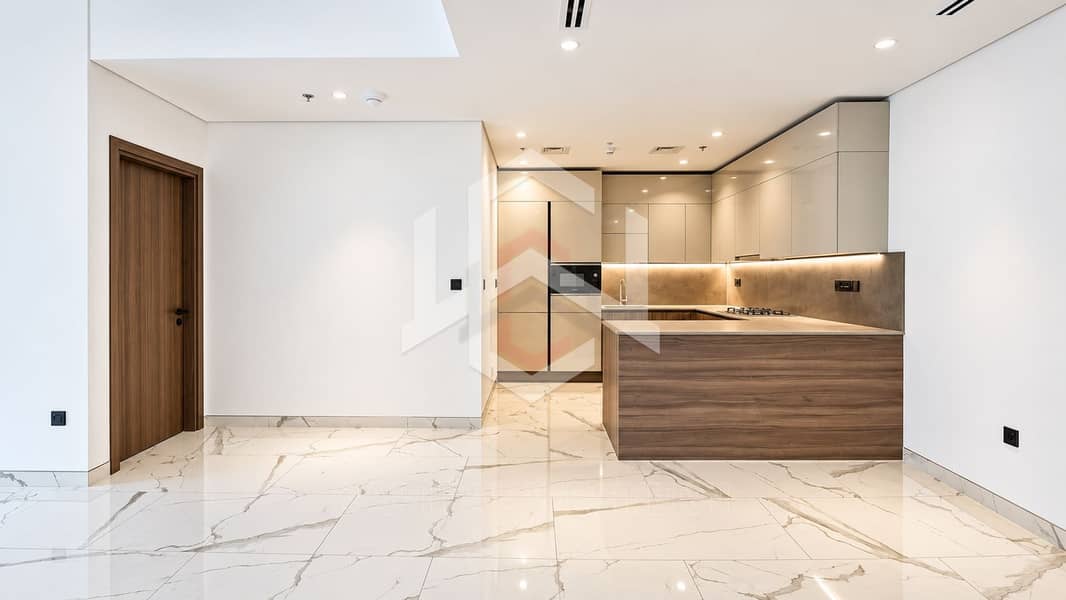 4 1-Bedroom Semi-Furnished in Royal Regency