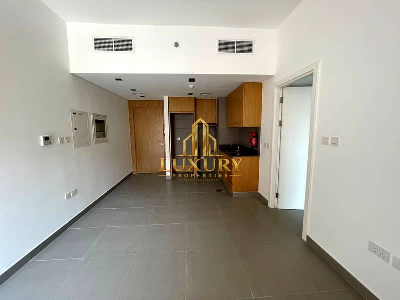 10 Bright & Spacious 1 BHK with Balcony in Al Mamsha | AED 42,997 Yearly | Easy Payments