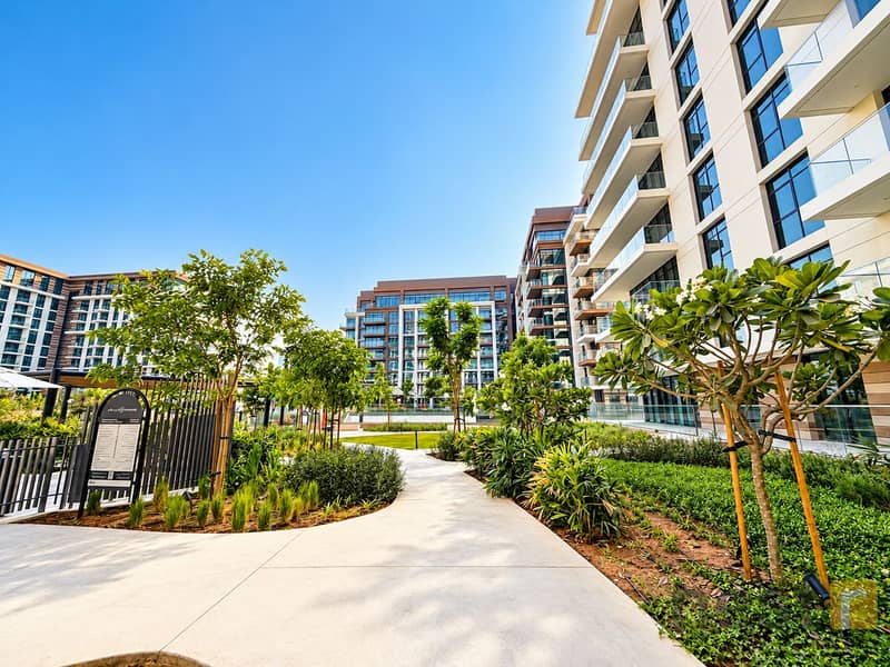 2 Modern Courtyard at Central Park. png