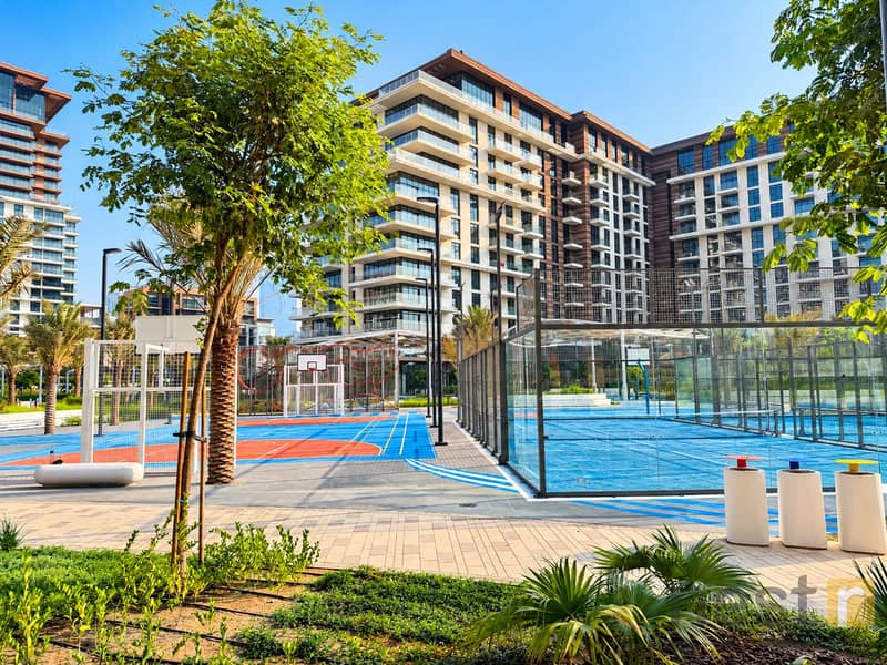 17 Modern Urban Sports Courtyard. png