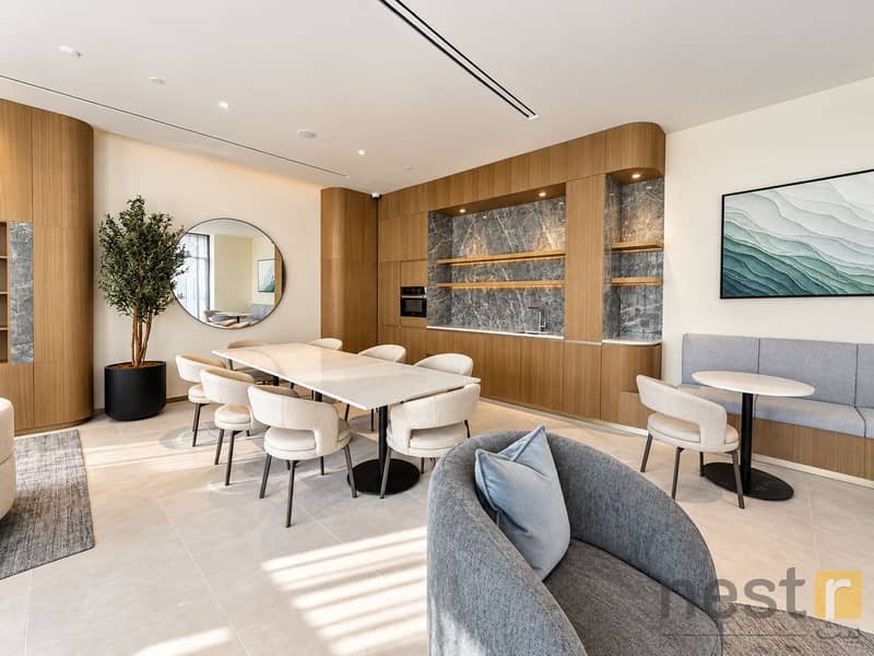 18 Modern Warm-Toned Luxury Interior. png