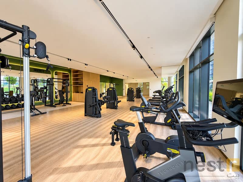 22 Modern Technogym Fitness Studio. png