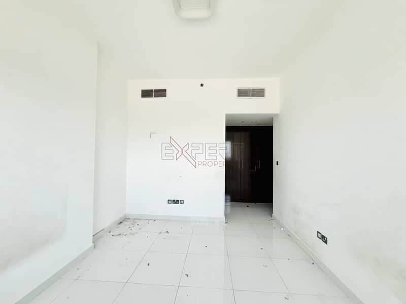 5 Image 5