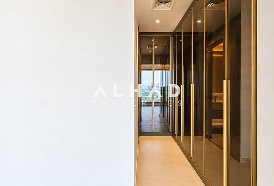14 Smoked Glass Wardrobe Corridor. png