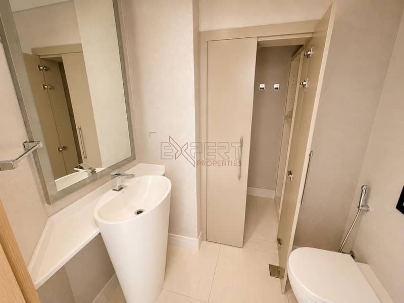 9 Image 9