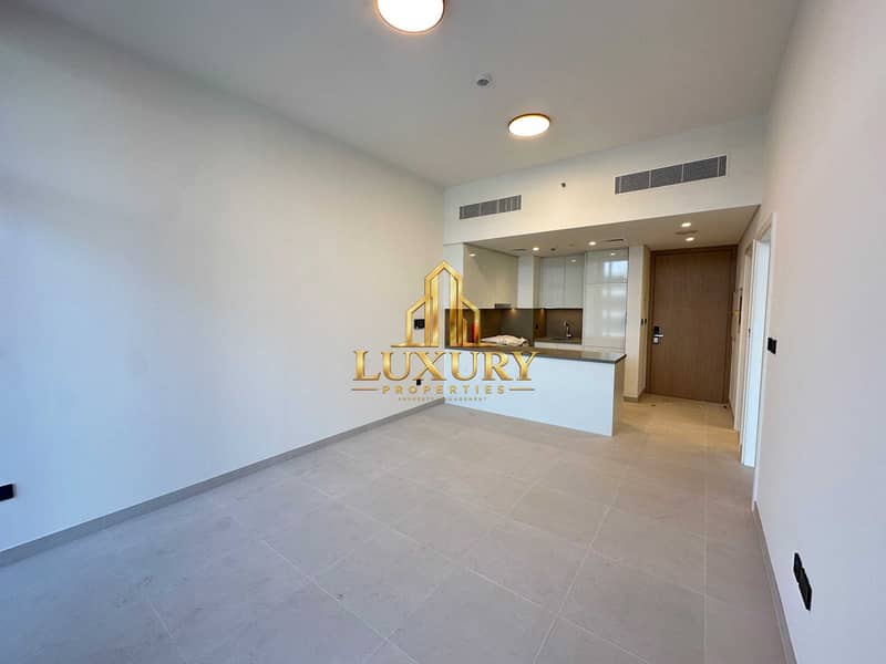 16 Luxury 1-Bedroom Apartment for Rent in Vida Residence, Aljada | Spacious Layout