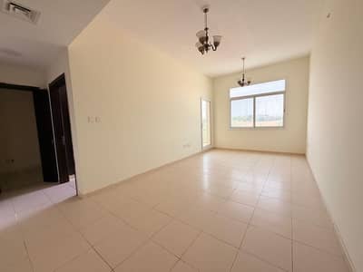 1 Slaapkamer Appartement te Huur in Liwan, Dubai - image_0 1 Slaapkamer Appartement te Huur in Liwan, Dubai - image_0