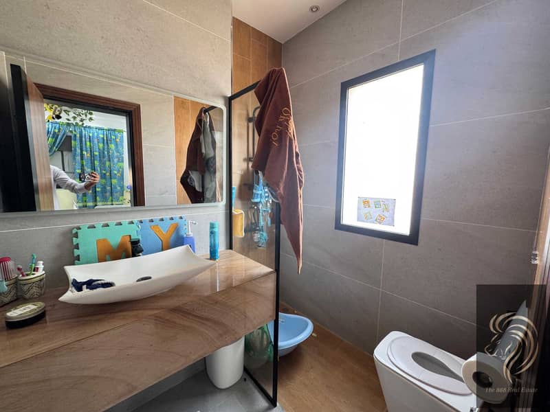 20 fa88ff77-0bed-43ec-b49d-ab617b1c26a3. jpg