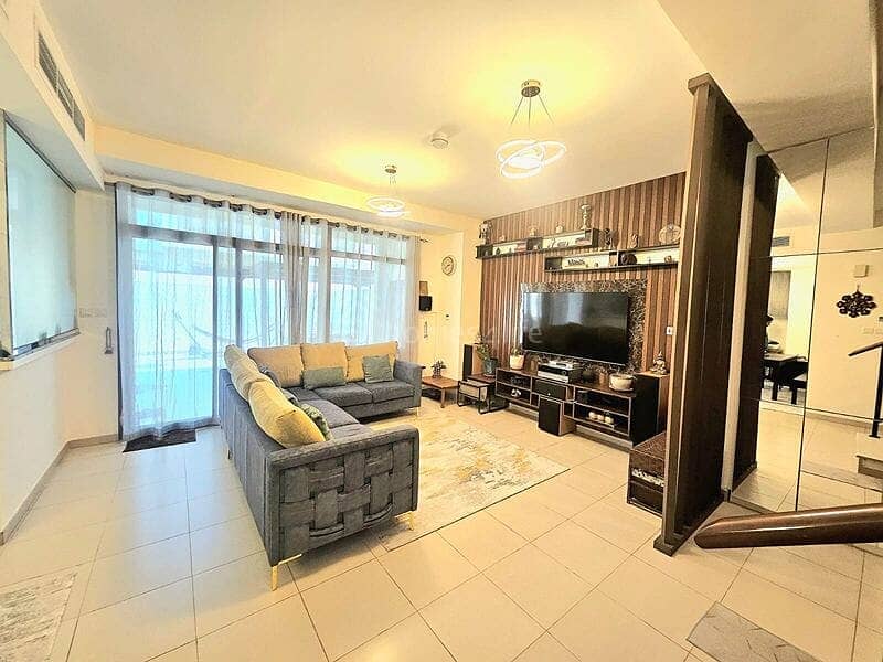 Close to Pool and Park | Vacant on Transfer Close to Pool and Park | Vacant on Transfer