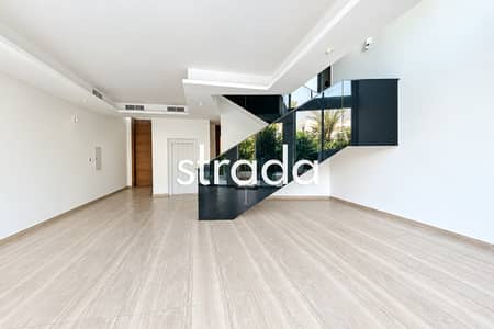 4 Bedroom Villa for Rent in Al Barari, Dubai - Front Row | Rooftop Pool | Spacious layout 4 Bedroom Villa for Rent in Al Barari, Dubai - Front Row | Rooftop Pool | Spacious layout