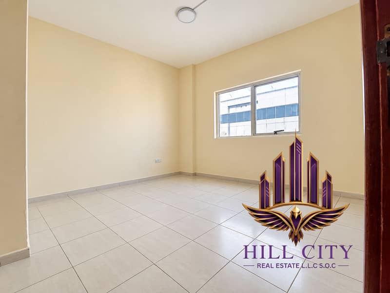 4 Bright, polished empty apartment room. png