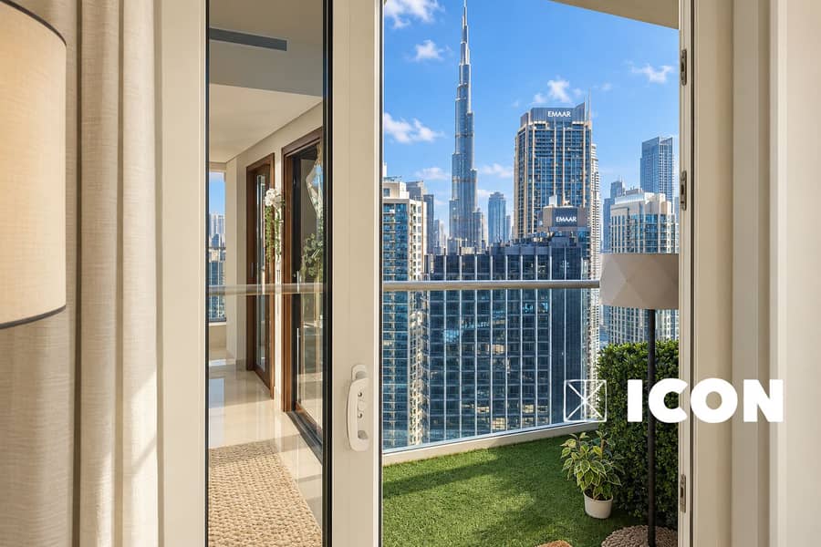 11 Bright Dubai luxury balcony view-10. png