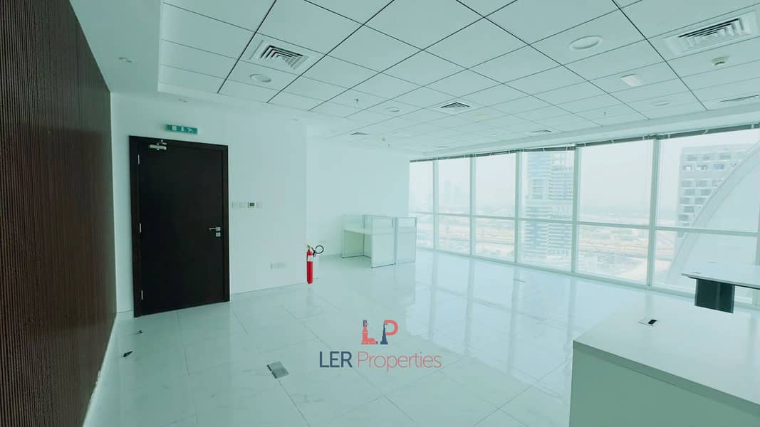 5 d318cfa1-9659-461d-a2ad-2c947b872ea3. jpg