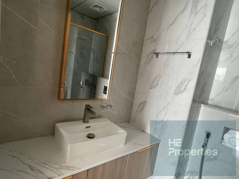 10 3eaaa28f-2cb6-41ca-9e8f-68562d5cb729. jpg