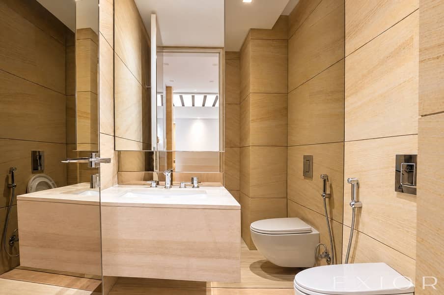 8 veneto-08-powder-room. png