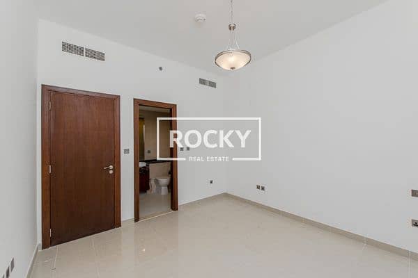 12 JVC_EmeraldTower_1401-2BR (18 of 26). jpg