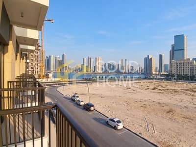 Studio for Sale in Al Khan, Sharjah - Luxury Studio| Distress Deal| Sea View| Best Price Studio for Sale in Al Khan, Sharjah - Luxury Studio| Distress Deal| Sea View| Best Price