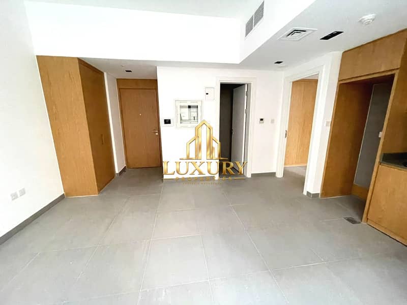 7 Hot Deal! 1 BHK + 2 Washrooms in Al Mamsha | AED 43, 786 Yearly!