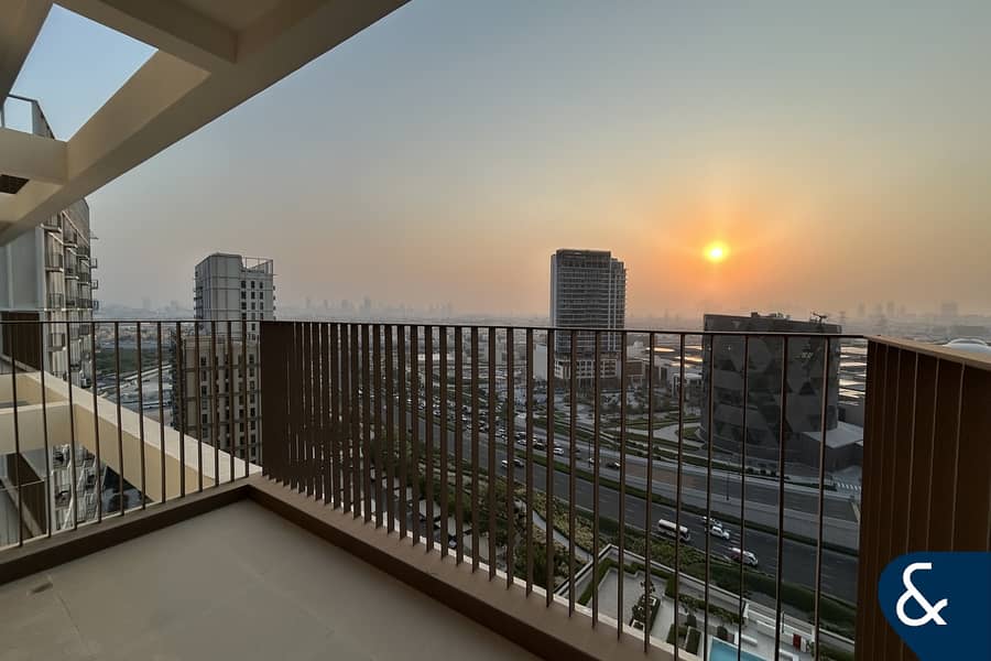 Exclusive | High Floor | Pool View | Vacant Exclusive | High Floor | Pool View | Vacant