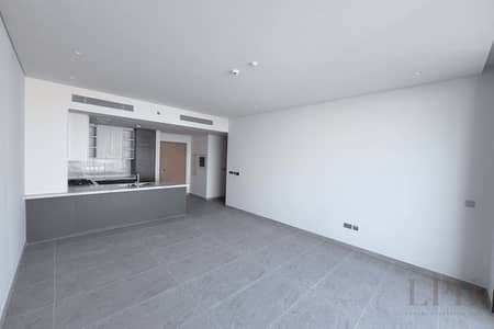 2 Bedroom Flat for Rent in Business Bay, Dubai - Very High Floor | Canal and Burj Khalifa View