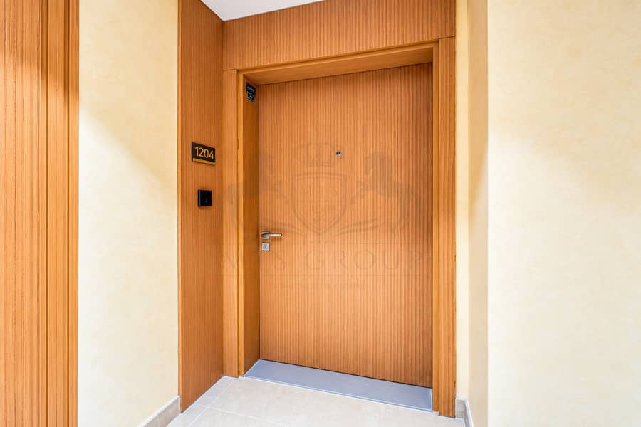 19 Modern Ribbed Wood Doorway 1204. png