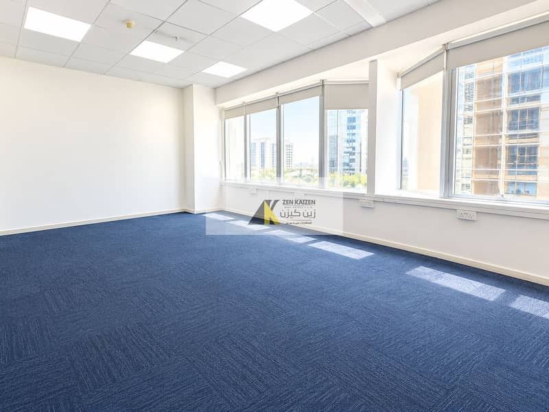 2 Bright Empty Office with City Views. png