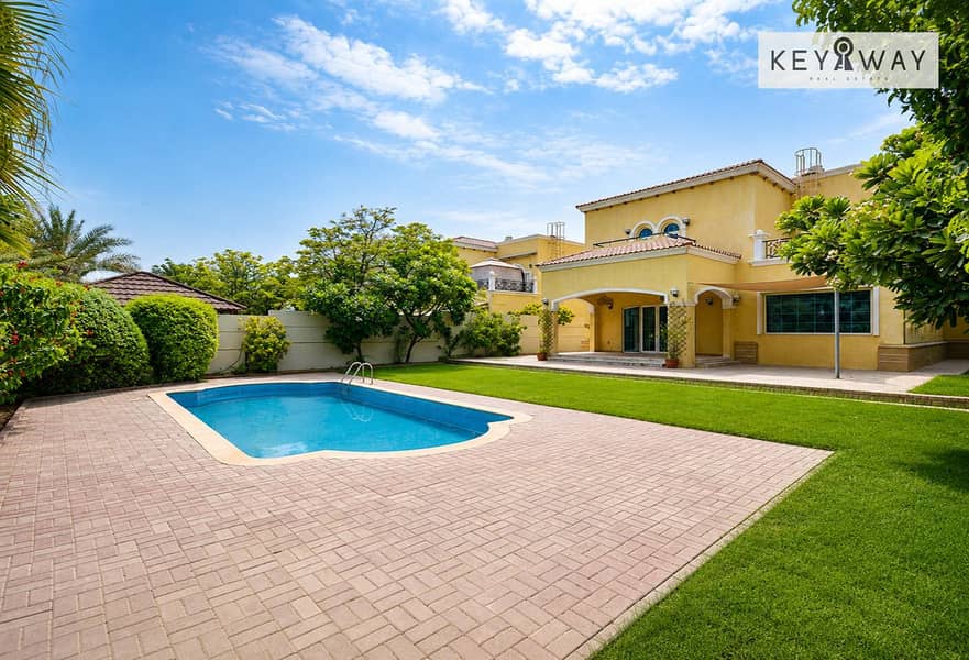 Villa in Jumeirah Park, 4 slaapkamers, 415000 AED - 17014034 Villa in Jumeirah Park, 4 slaapkamers, 415000 AED - 17014034