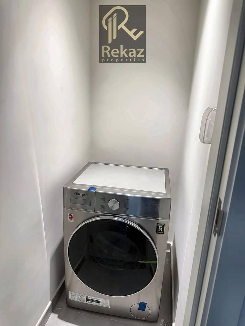 8 jhlk. jpeg