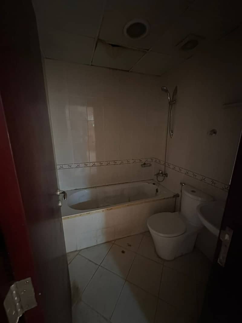 4 4cde4976-b3a8-493c-9c93-73de2fc16beb. jpg