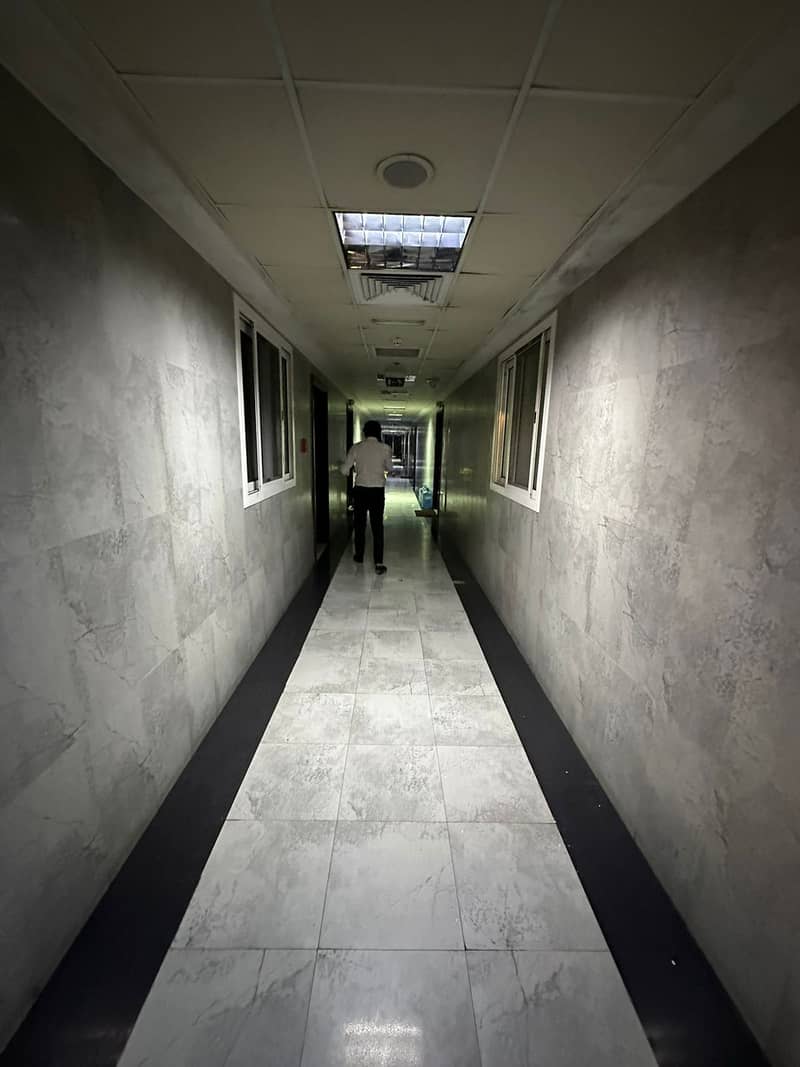 8 fb1e5a04-6c05-478f-bb2d-44a18eca6253. jpg