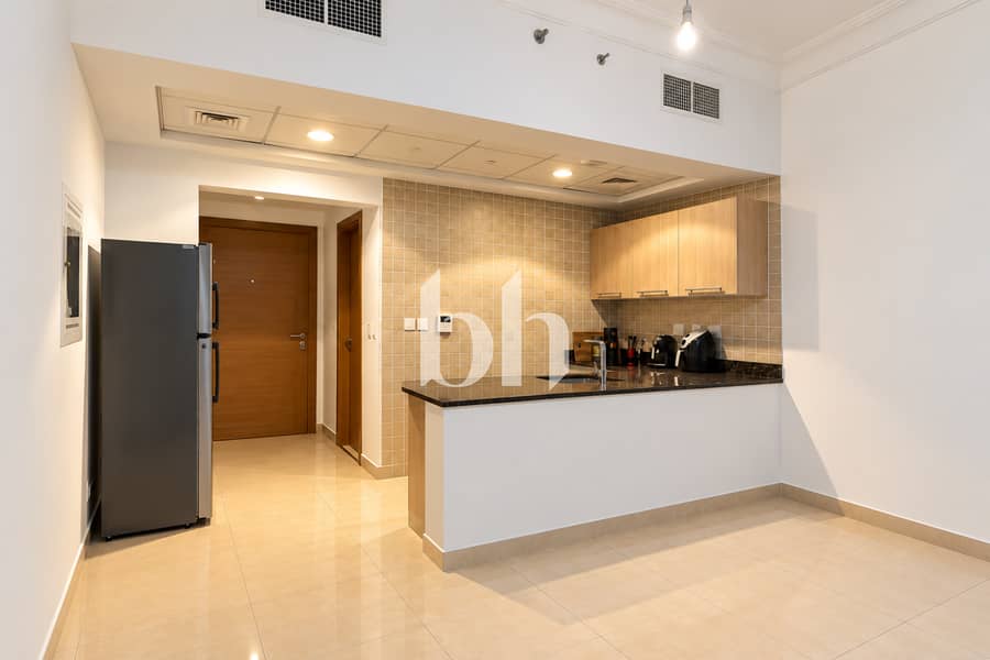 5 Modern Apartment Kitchen Entry