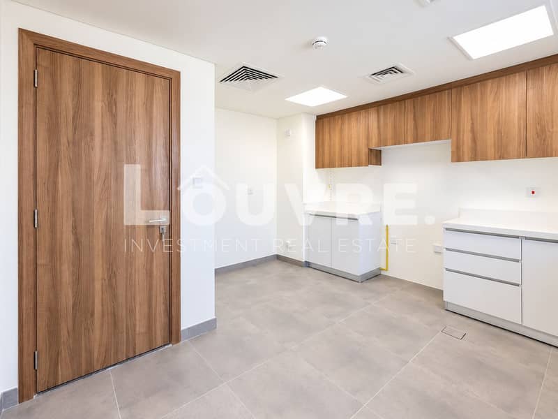 10 Modern Minimalist Utility Room. png