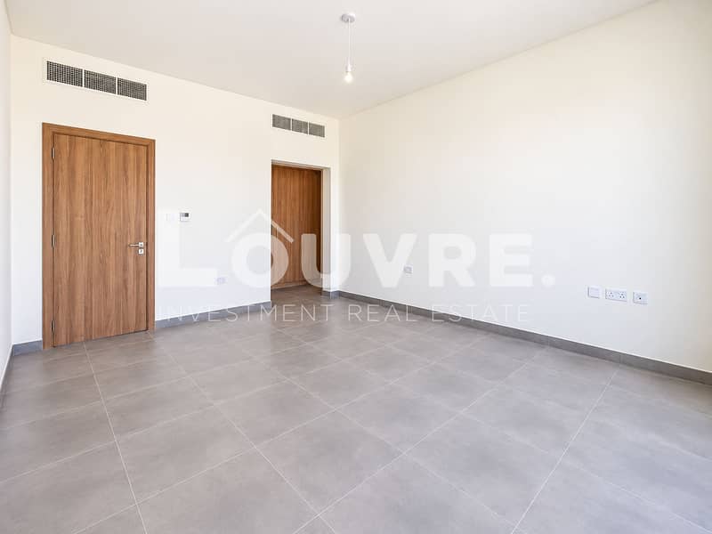 14 Minimal Modern Room Interior. png