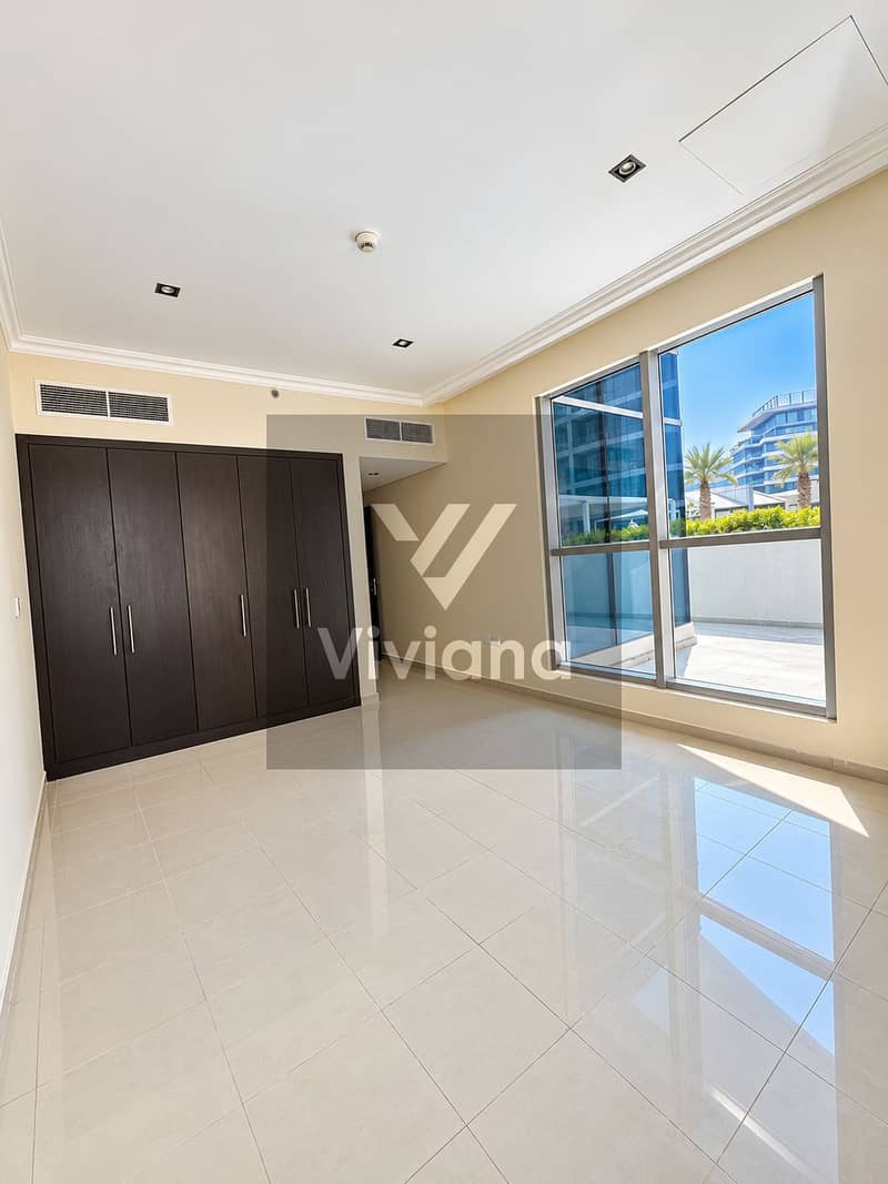 5 Bright Minimalist Room with Glossy Floors. png