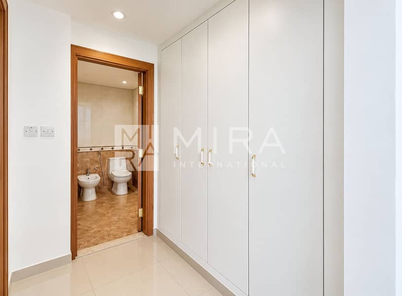9 Modern Hallway with Marble-Tiled Bathroom