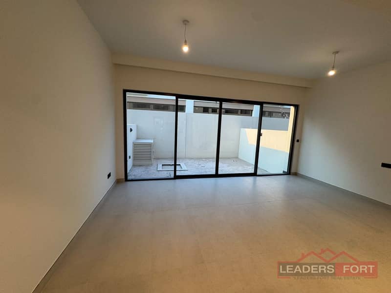 Villetta a schiera a DAMAC Lagoons,Costa Brava,Costa Brava 2, 4 camere da letto, 140000 AED - 17015594 Villetta a schiera a DAMAC Lagoons,Costa Brava,Costa Brava 2, 4 camere da letto, 140000 AED - 17015594