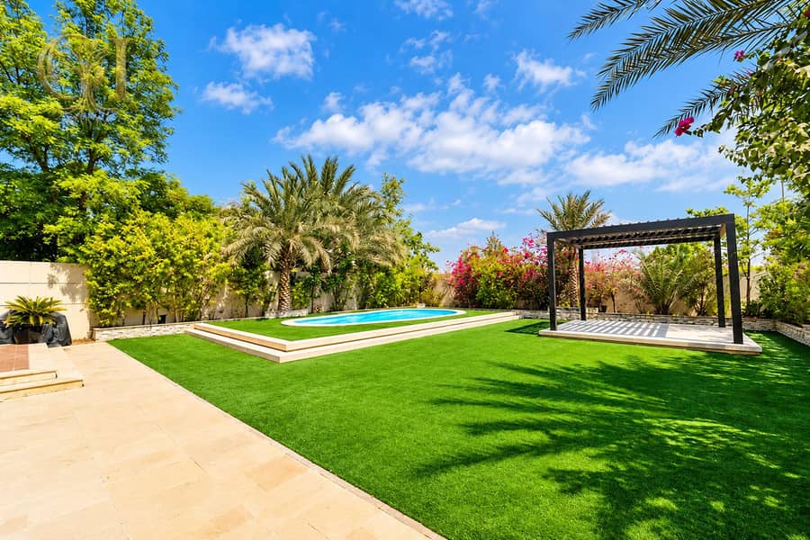 2 Modern Poolside Garden Oasis. png