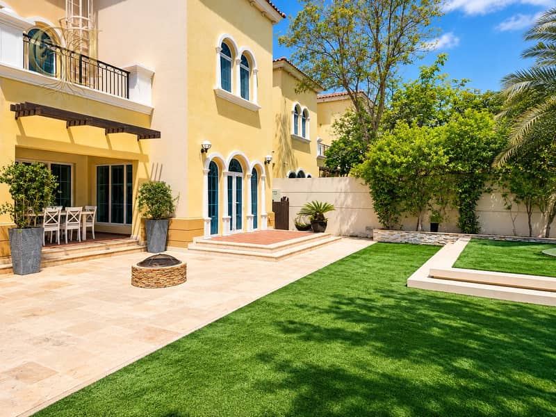 6 Sunny Mediterranean Villa Courtyard. png