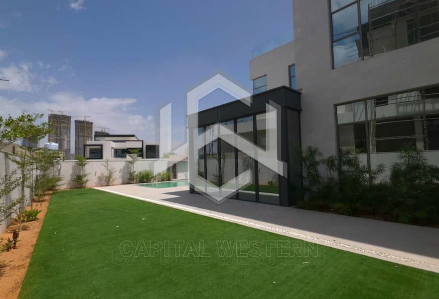 13 Luxurious 7BR+Maid's+Driver | Pool | Garden