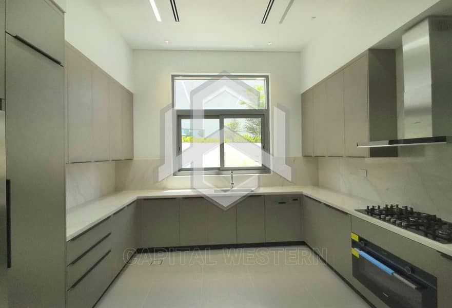 15 Luxurious 7BR+Maid's+Driver | Pool | Garden
