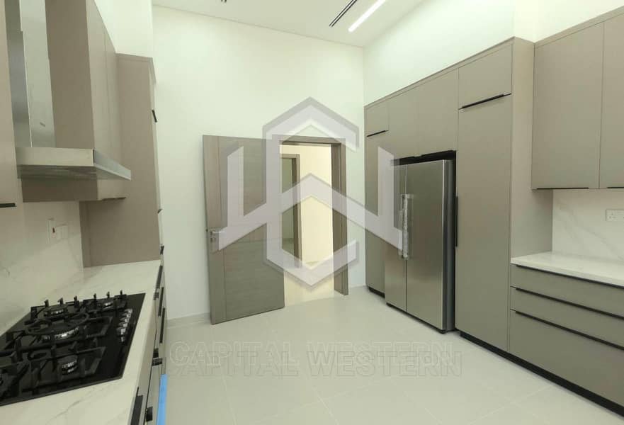 16 Luxurious 7BR+Maid's+Driver | Pool | Garden