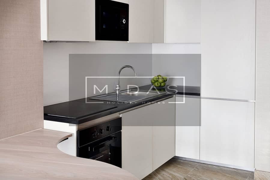 2 One Bedroom_Kitchen. JPG