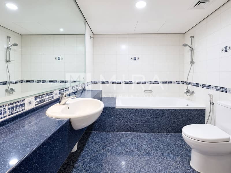 11 Modern Blue-Gray Tiled Bathroom