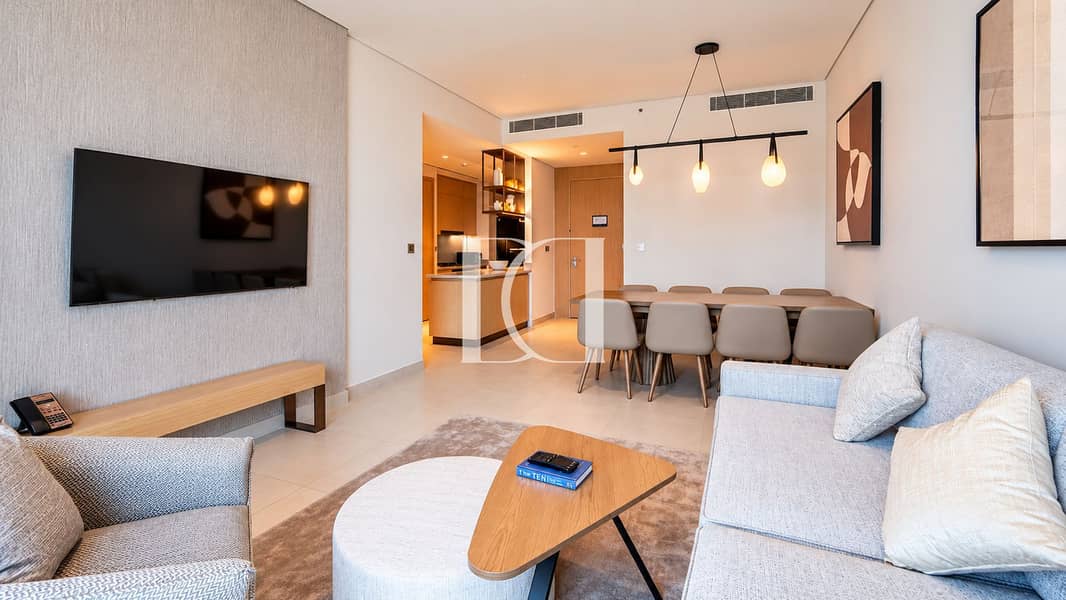 4 Cozy Modern Open-Plan Apartment. png