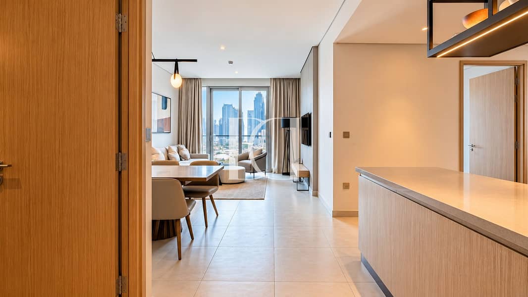 10 Minimalist Apartment with City Views. png