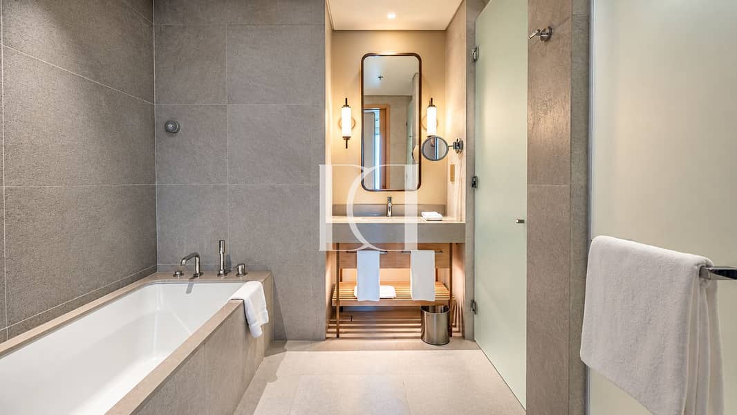21 Modern Hotel Bathroom Retreat. png