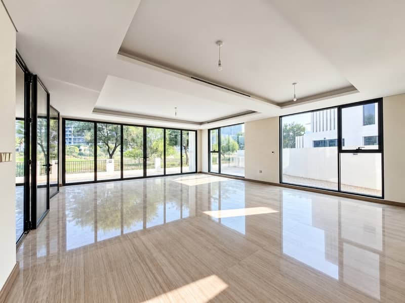 Brand New| Ready to Move| Vacant| Golf Course View Brand New| Ready to Move| Vacant| Golf Course View